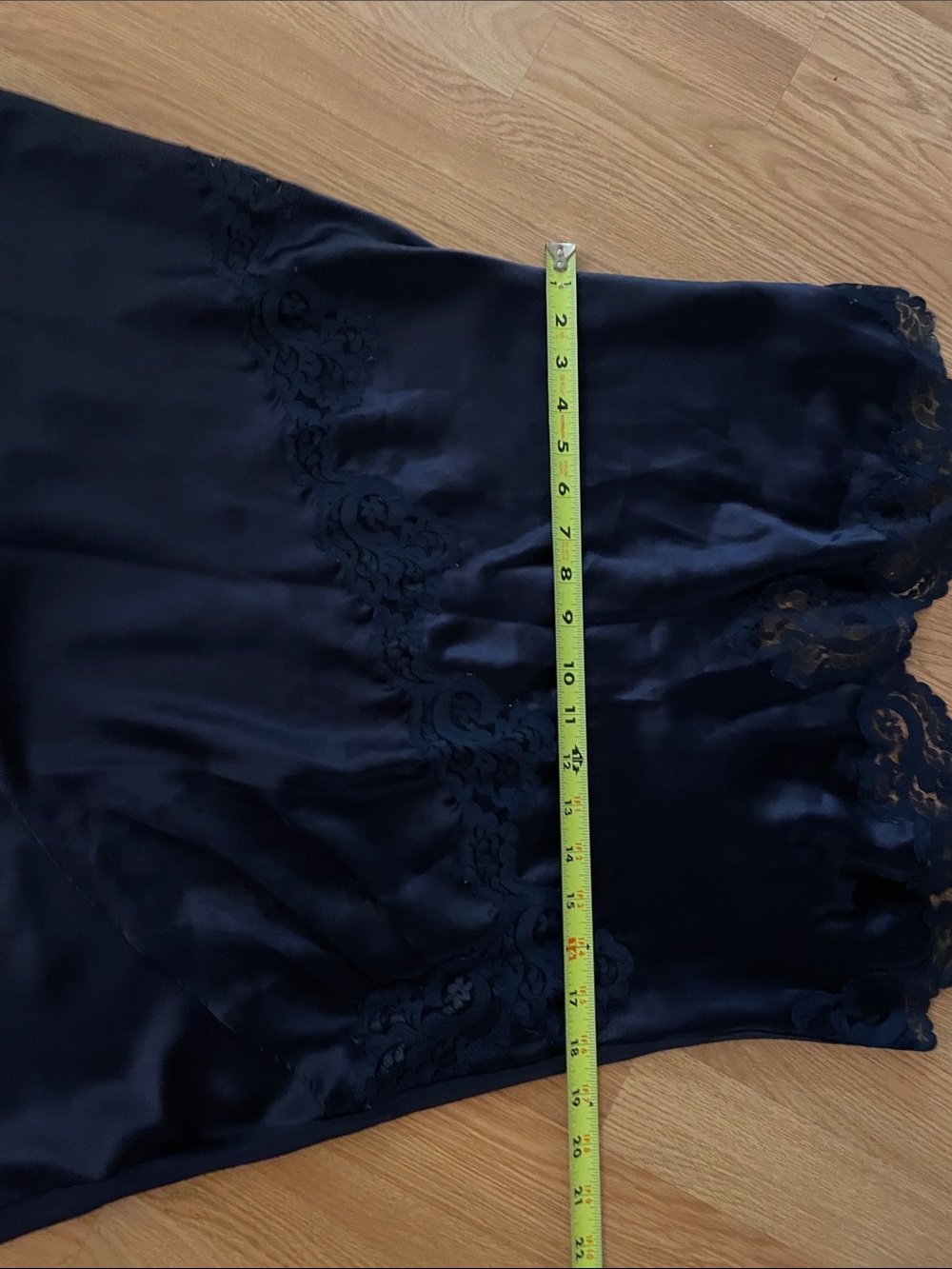 Vintage Victoria’s Secret Navy Satin Lace Nightgown Size L - Picture 4 of 6
